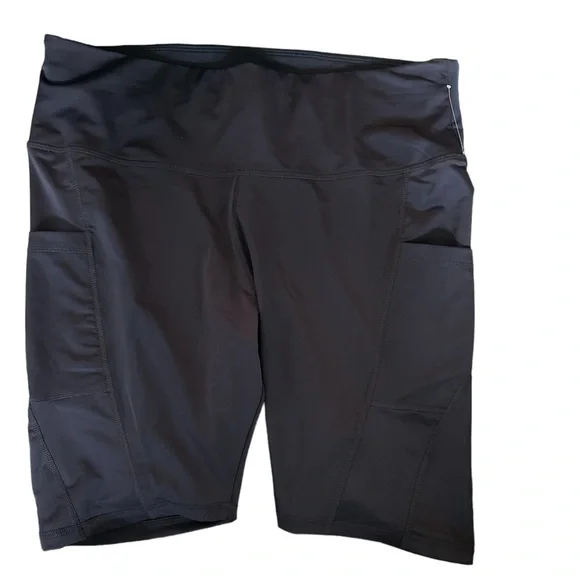 CLEARANCE NWT Fila 2Pocket Bike Shorts - Picture 1 of 5